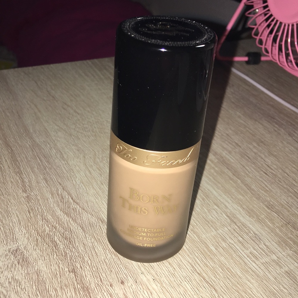Born This Way Foundation - Too Faced — Makeup